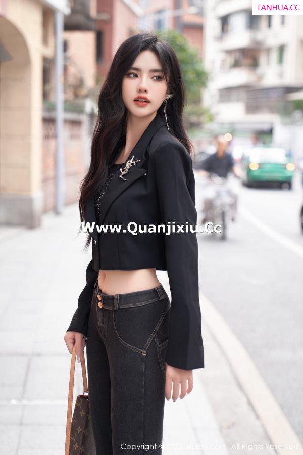 李浅浅  [XiuRen]高清写真图 2023.06.07 No.6874 浅浅Danny 美腿时尚第11张图片